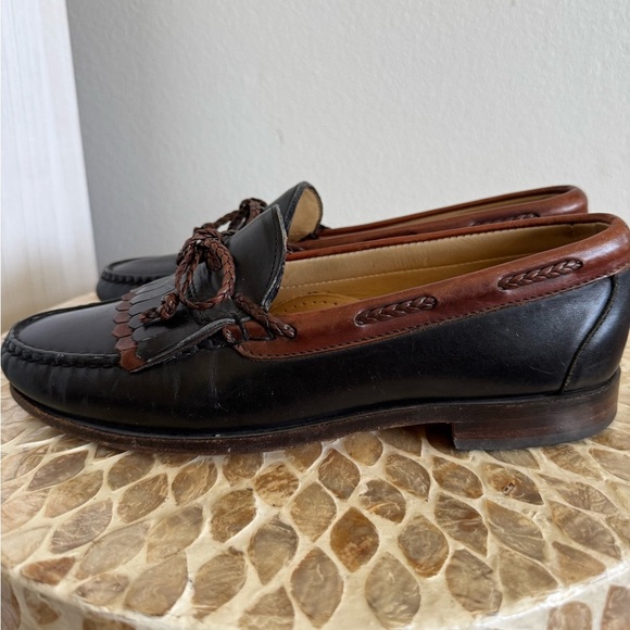 Allen Edmonds Woodstock Men's Black and Brown Leather Loafers size 8.5 D - Picture 4 of 9